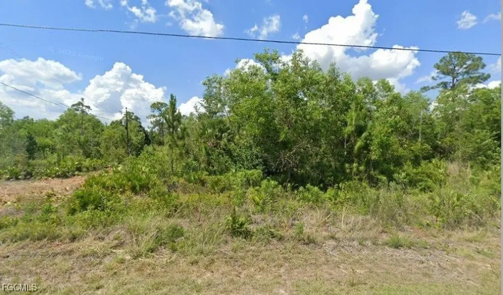 2505 E 10th Street Lehigh Acres FL 33936