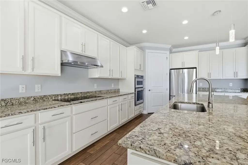 11701 Bowes Circle Fort Myers FL 33913