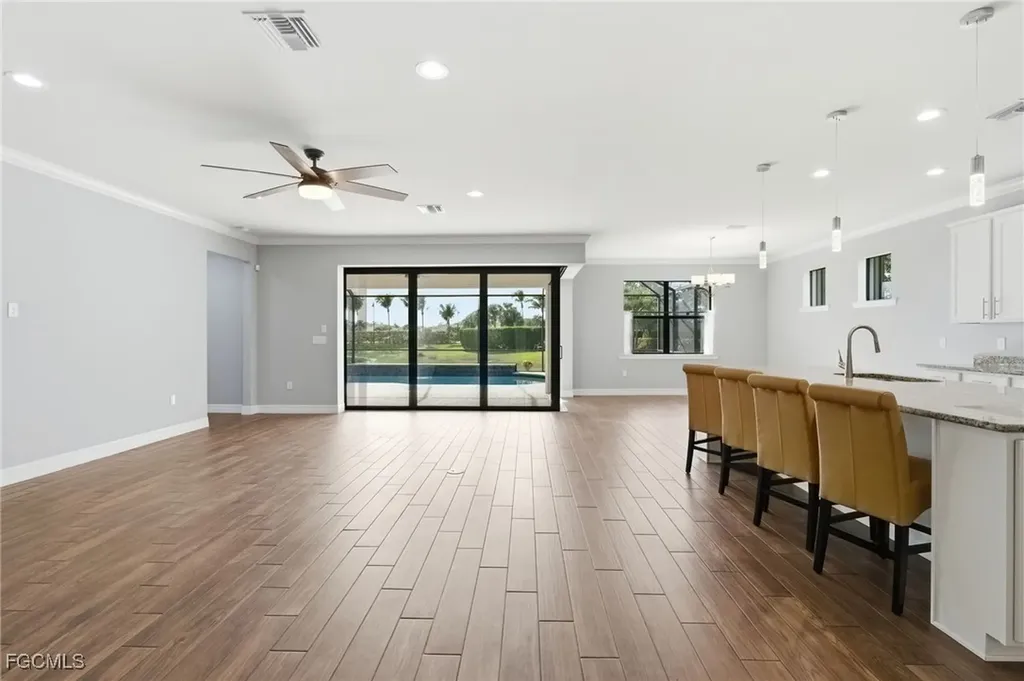 11701 Bowes Circle Fort Myers FL 33913