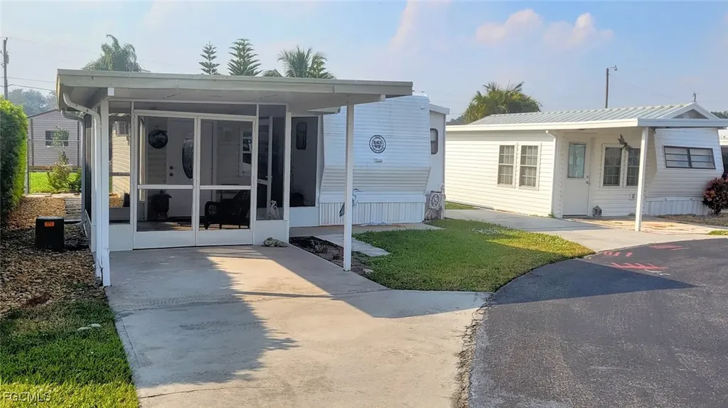 1339 Old Lakeport Road Moore Haven FL 33471