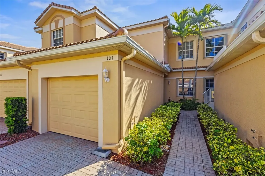 6021 Jonathans Bay Circle Fort Myers FL 33908