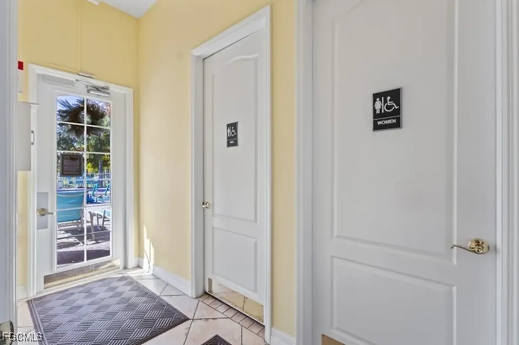 6021 Jonathans Bay Circle Fort Myers FL 33908