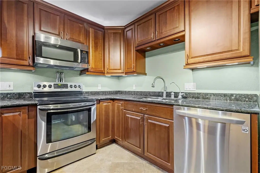 1702 Park Meadows Drive Fort Myers FL 33907