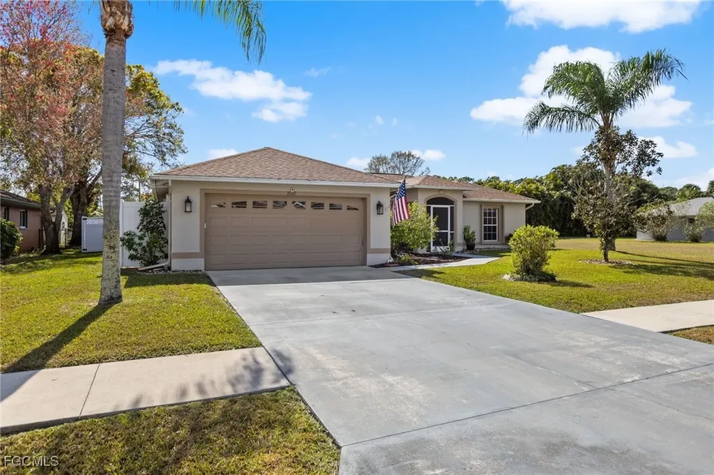 2607 8th Street W Lehigh Acres FL 33971