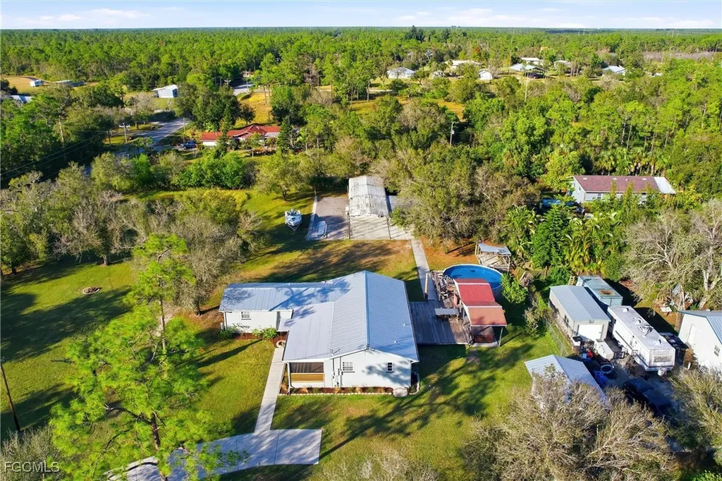 19550 Nalle Road North Fort Myers FL 33917