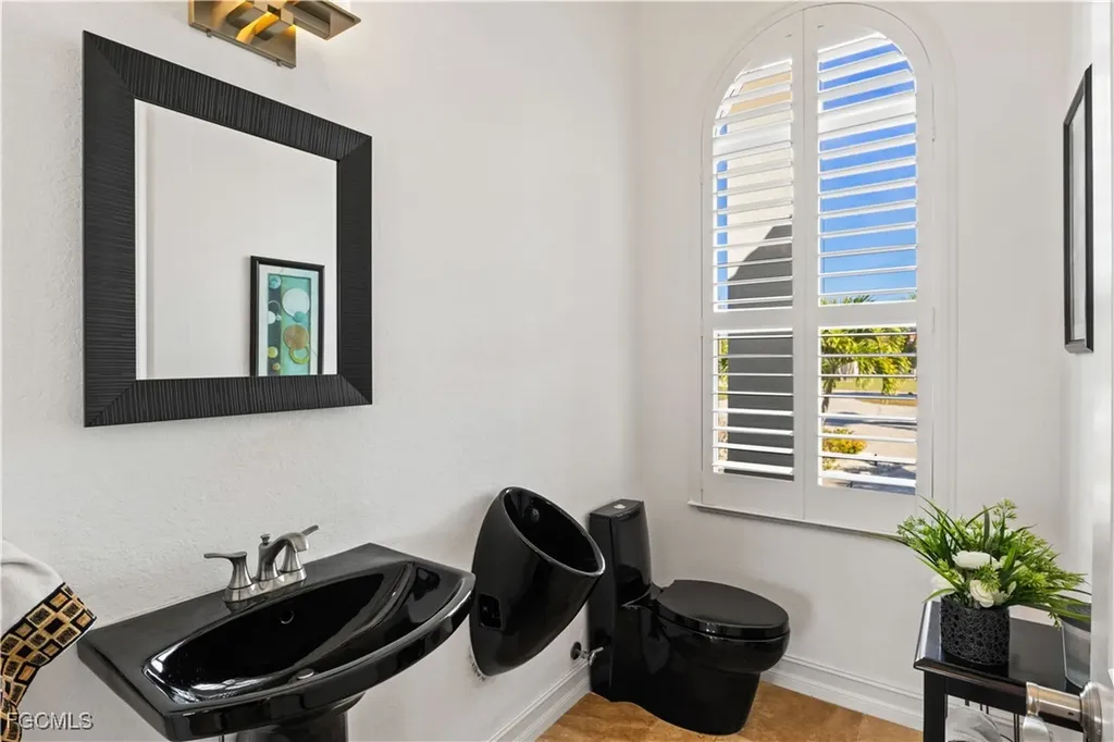 5366 Cortez Court Cape Coral FL 33904