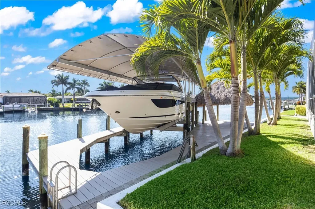 5366 Cortez Court Cape Coral FL 33904