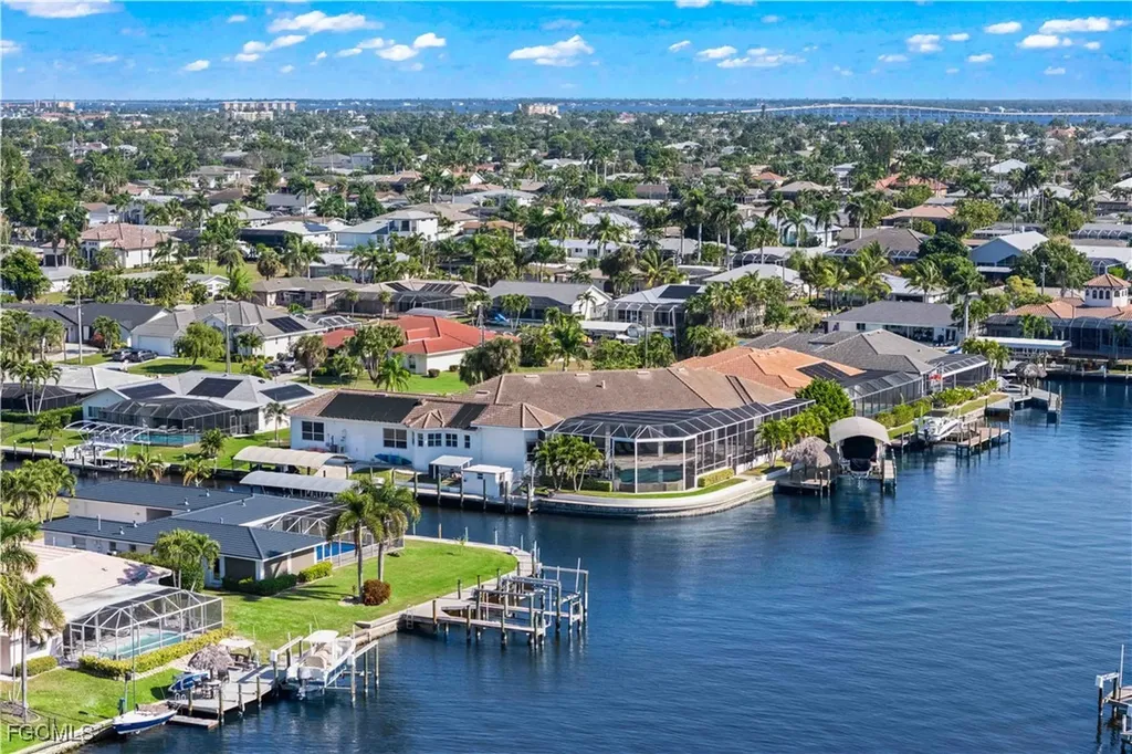 5366 Cortez Court Cape Coral FL 33904