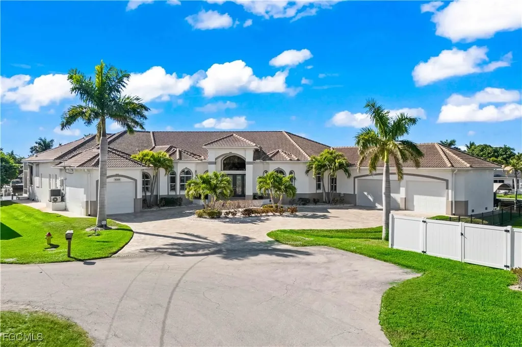 5366 Cortez Court Cape Coral FL 33904
