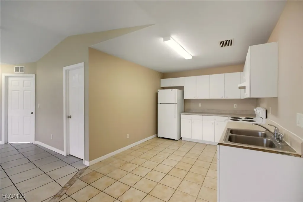 967 Eisenhower Boulevard Lehigh Acres FL 33974