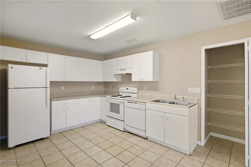 967 Eisenhower Boulevard Lehigh Acres FL 33974