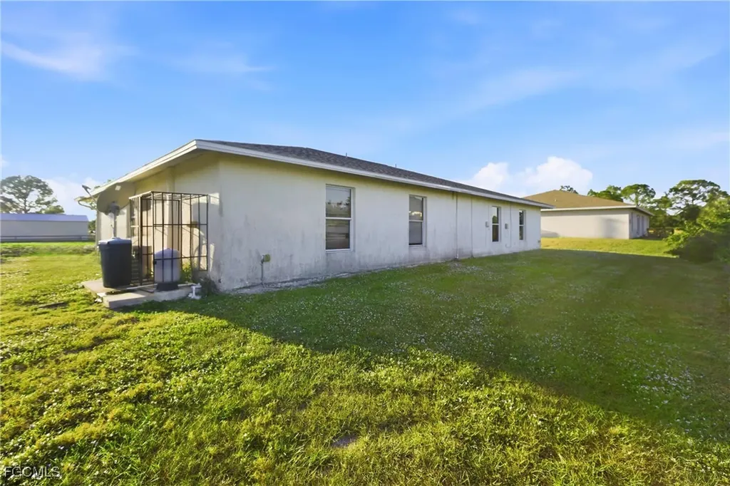 967 Eisenhower Boulevard Lehigh Acres FL 33974