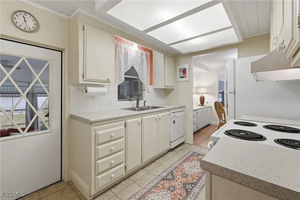 613 Pine Grove Court North Fort Myers FL 33917