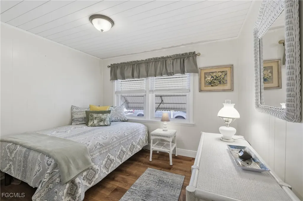 613 Pine Grove Court North Fort Myers FL 33917