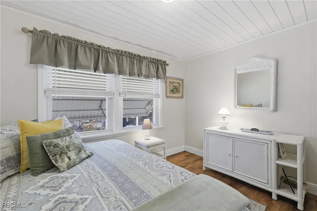 613 Pine Grove Court North Fort Myers FL 33917