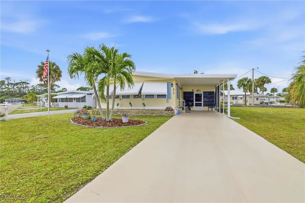 613 Pine Grove Court North Fort Myers FL 33917
