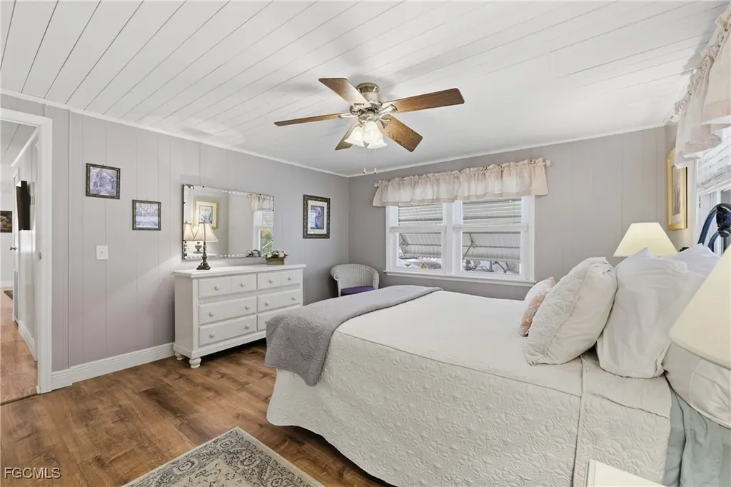 613 Pine Grove Court North Fort Myers FL 33917