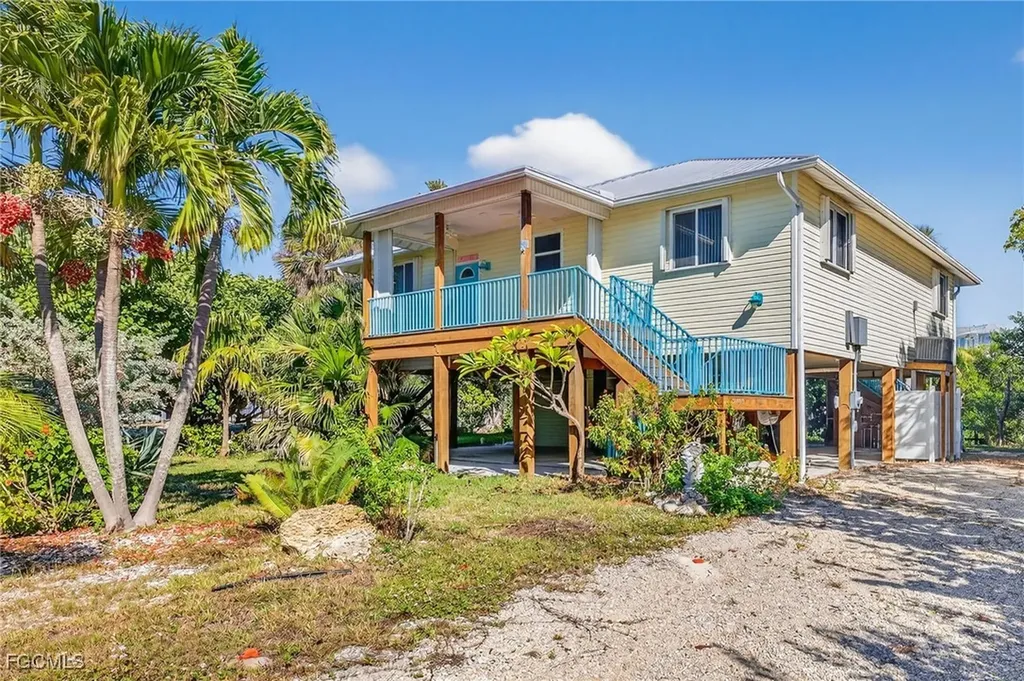 6476 Pine Avenue Sanibel FL 33957