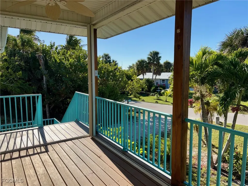 6476 Pine Avenue Sanibel FL 33957