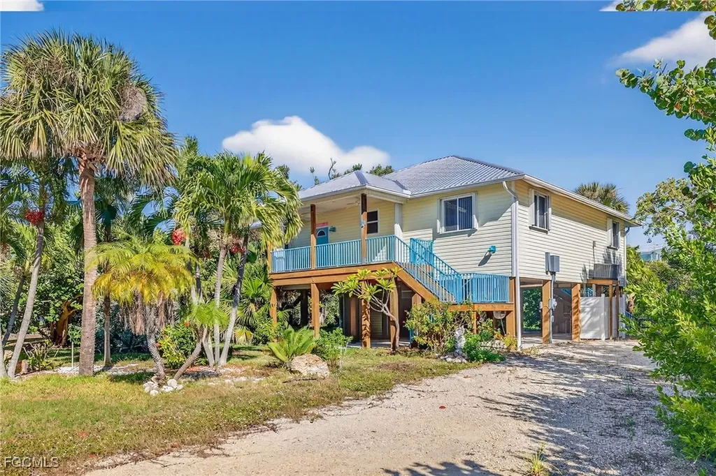6476 Pine Avenue Sanibel FL 33957