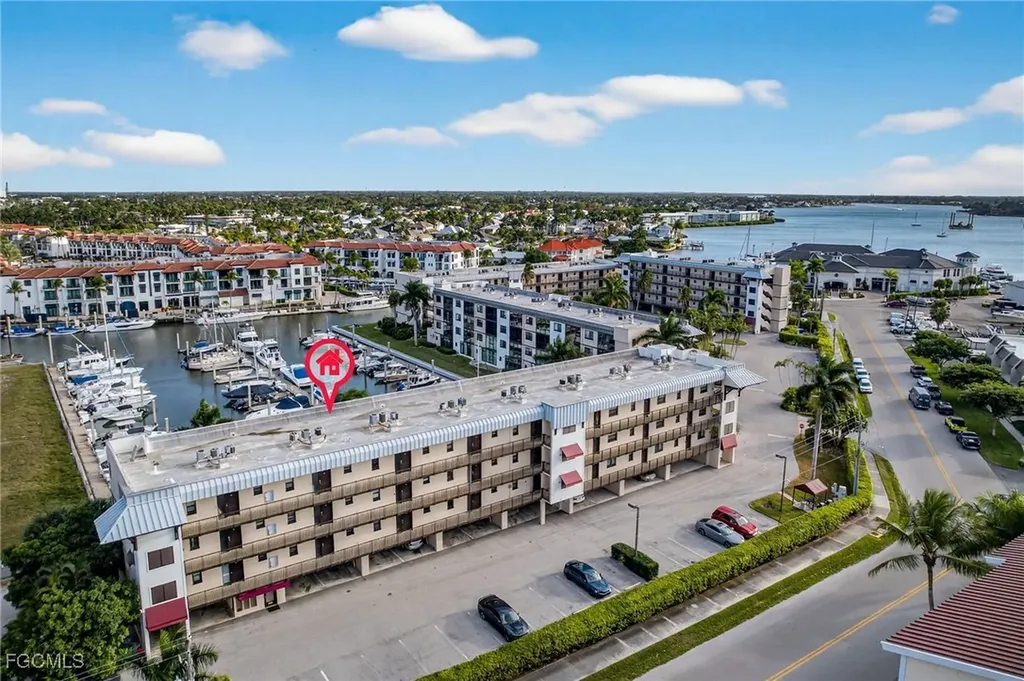 801 River Point Drive Naples FL 34102