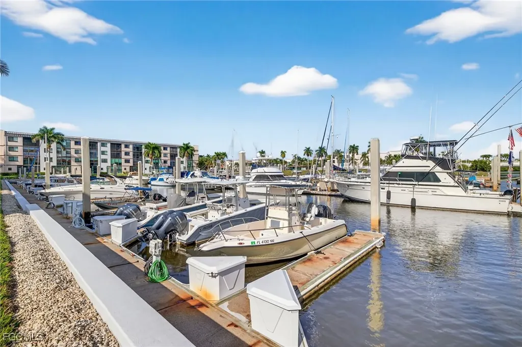 801 River Point Drive Naples FL 34102