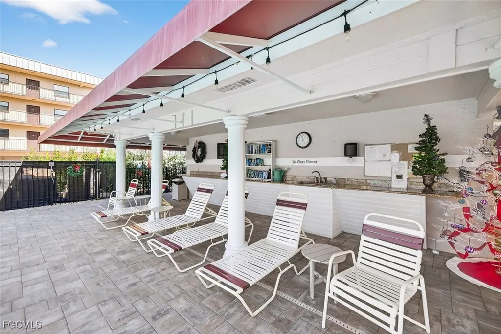 801 River Point Drive Naples FL 34102