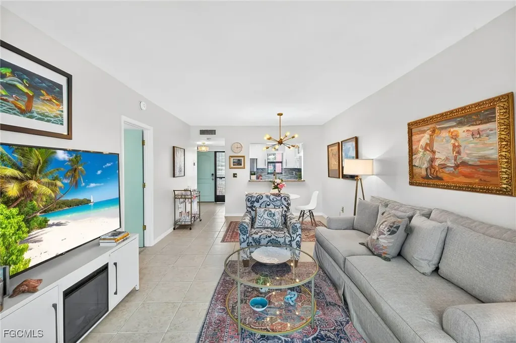 801 River Point Drive Naples FL 34102