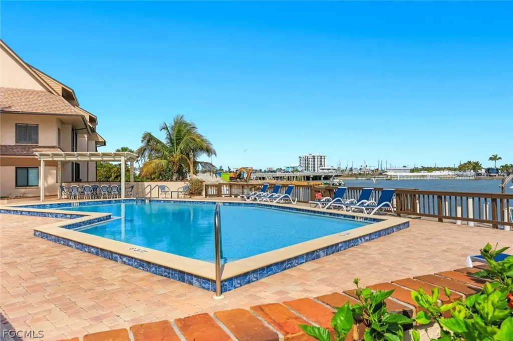 894 Buttonwood Drive Fort Myers Beach FL 33931