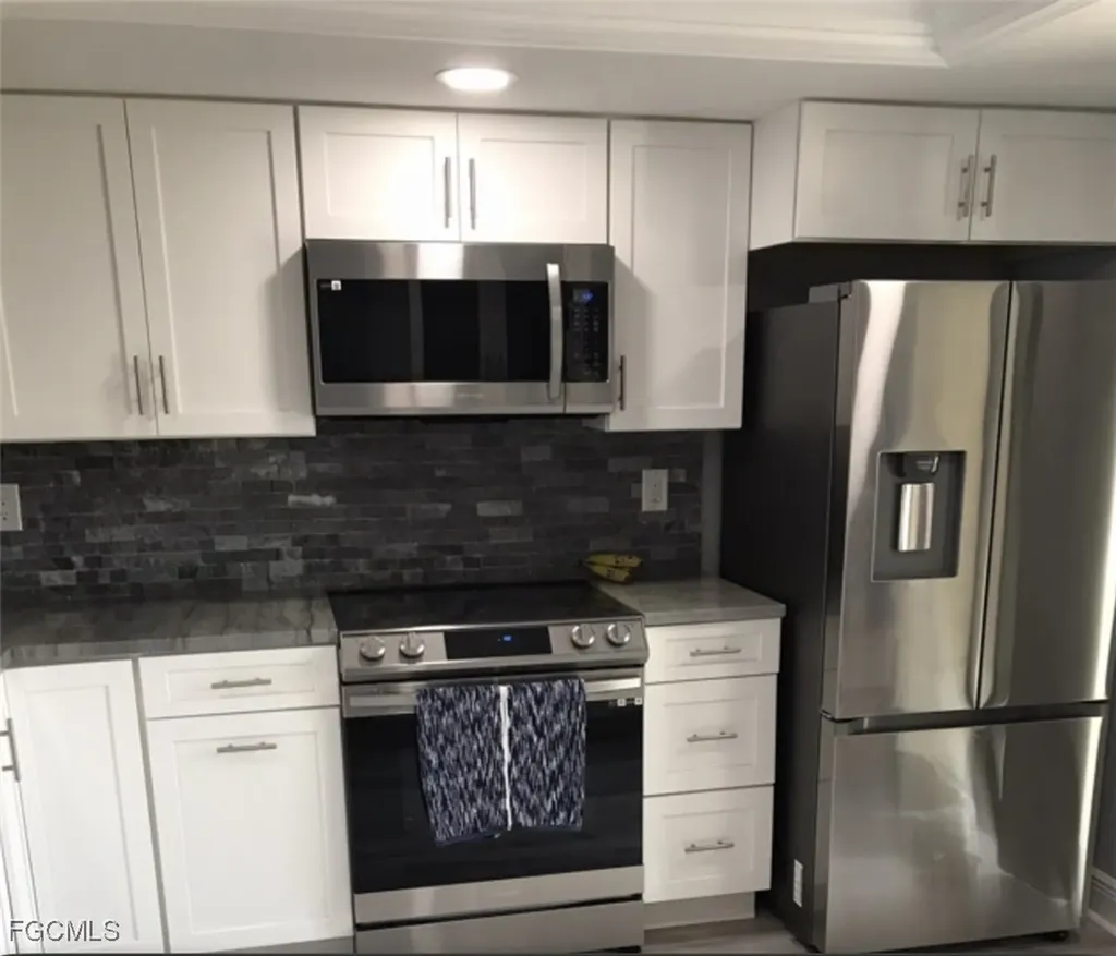 894 Buttonwood Drive Fort Myers Beach FL 33931