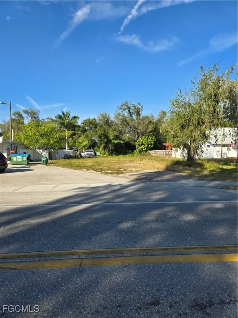 1311 Laurel Drive North Fort Myers FL 33917