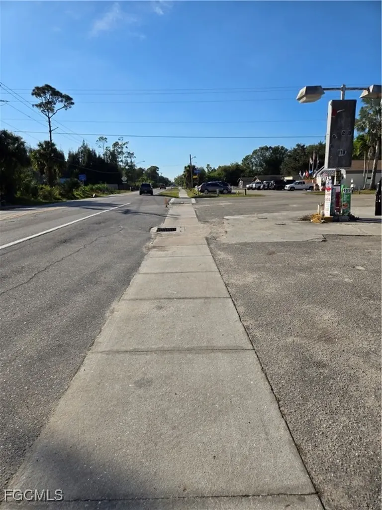 1311 Laurel Drive North Fort Myers FL 33917