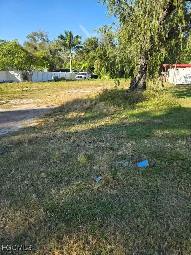1311 Laurel Drive North Fort Myers FL 33917