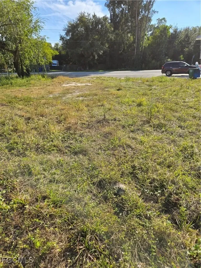 1311 Laurel Drive North Fort Myers FL 33917