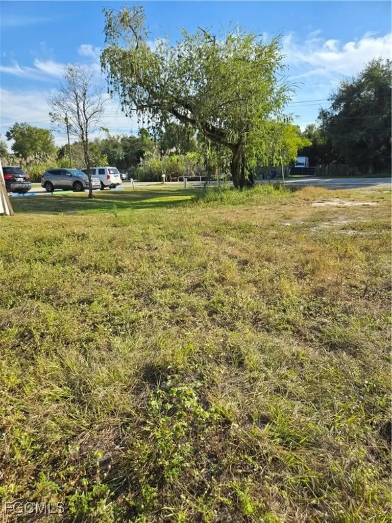 1311 Laurel Drive North Fort Myers FL 33917