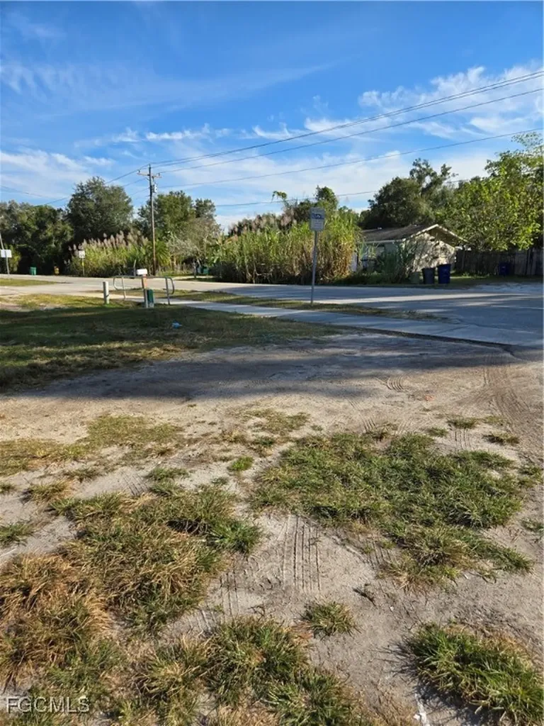 1311 Laurel Drive North Fort Myers FL 33917