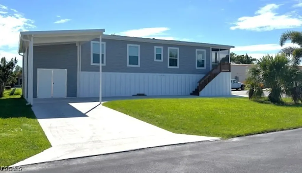 302 Shoreland Drive Fort Myers FL 33905