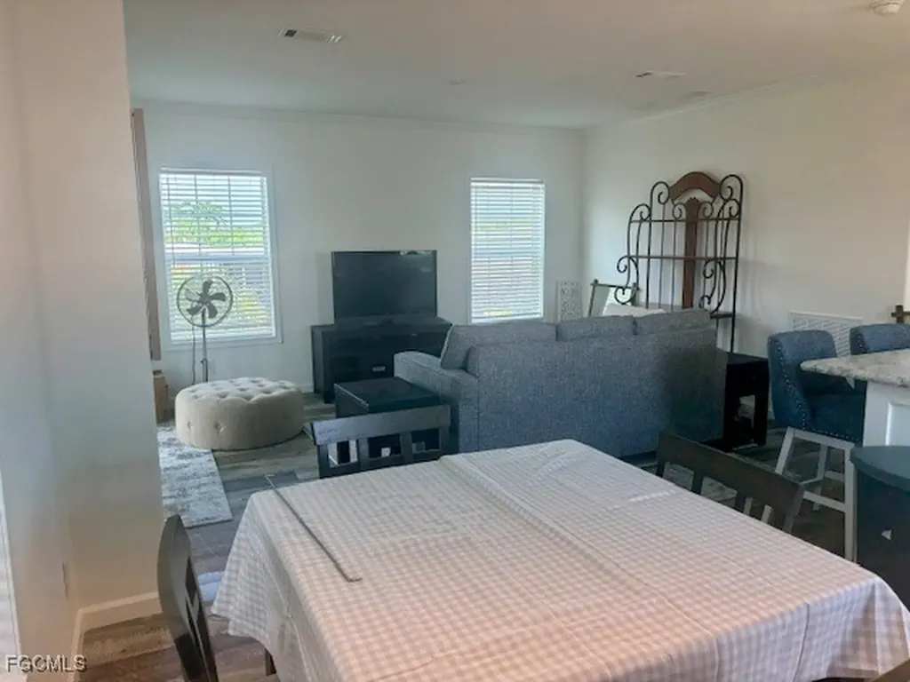 302 Shoreland Drive Fort Myers FL 33905