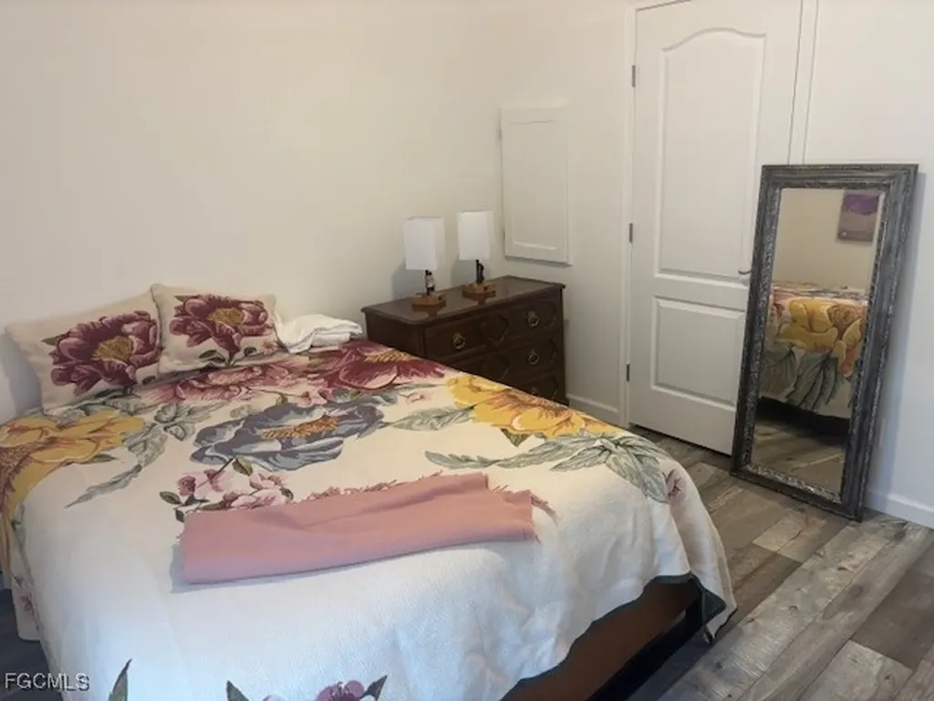 302 Shoreland Drive Fort Myers FL 33905