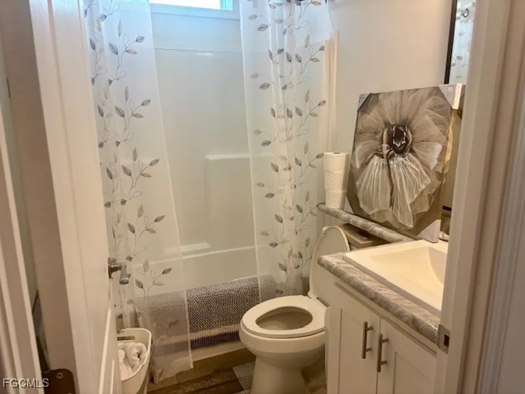 302 Shoreland Drive Fort Myers FL 33905