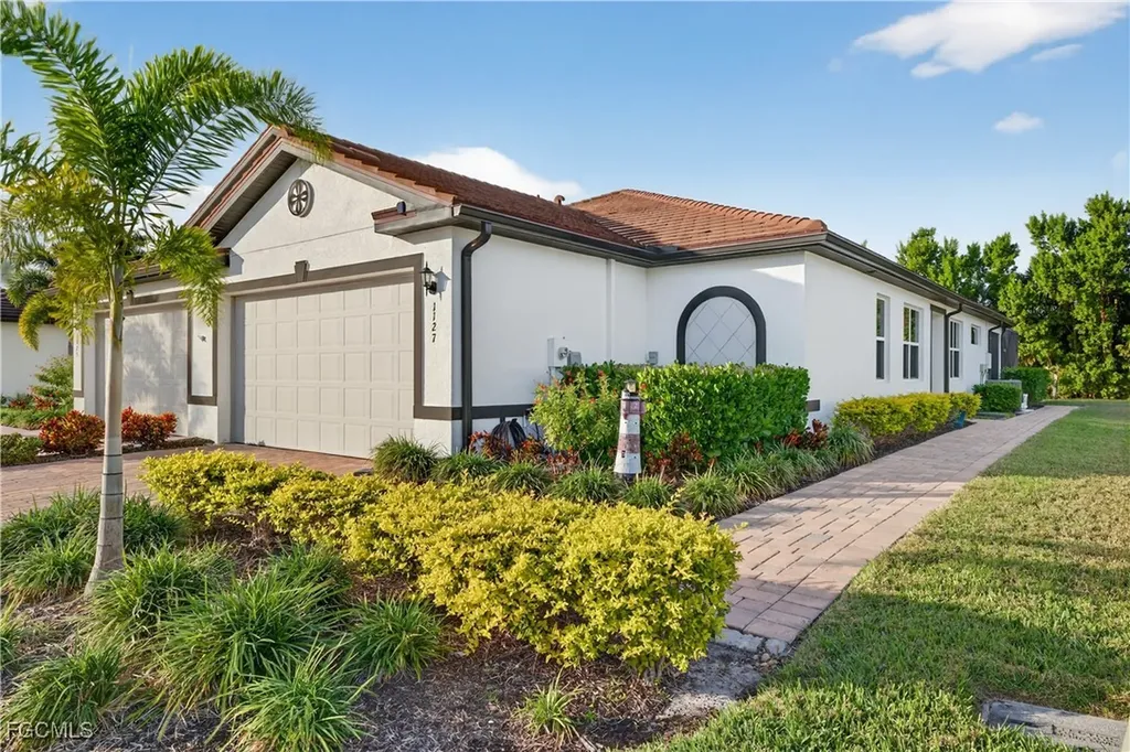 1127 S Town And River Drive Fort Myers FL 33919