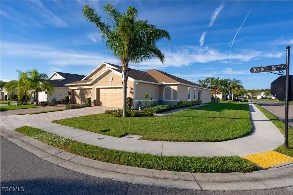 2085 Pigeon Plum Way North Fort Myers FL 33917