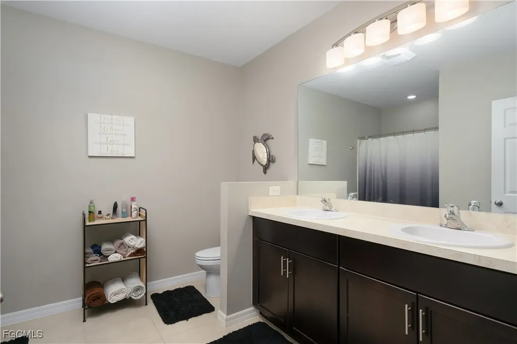 2085 Pigeon Plum Way North Fort Myers FL 33917