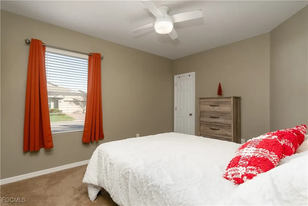 2085 Pigeon Plum Way North Fort Myers FL 33917