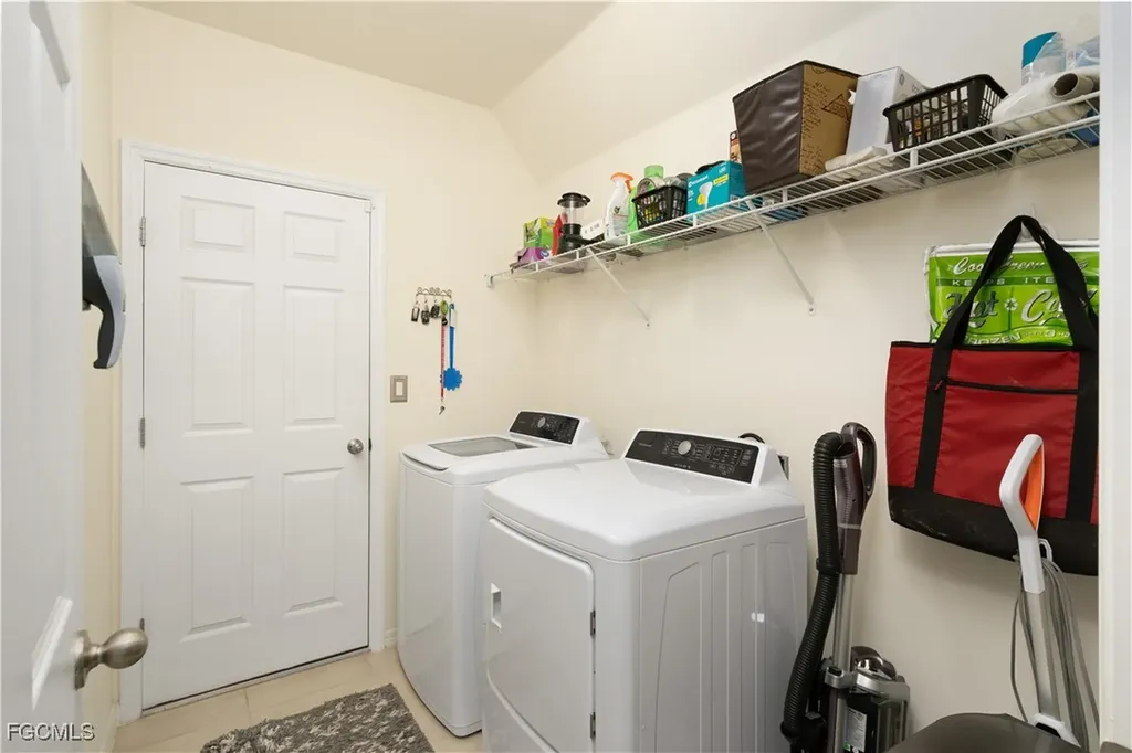2085 Pigeon Plum Way North Fort Myers FL 33917