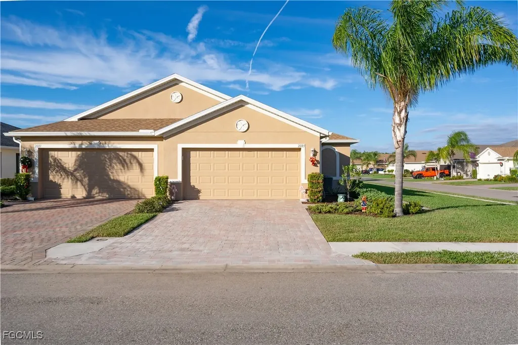 2085 Pigeon Plum Way North Fort Myers FL 33917