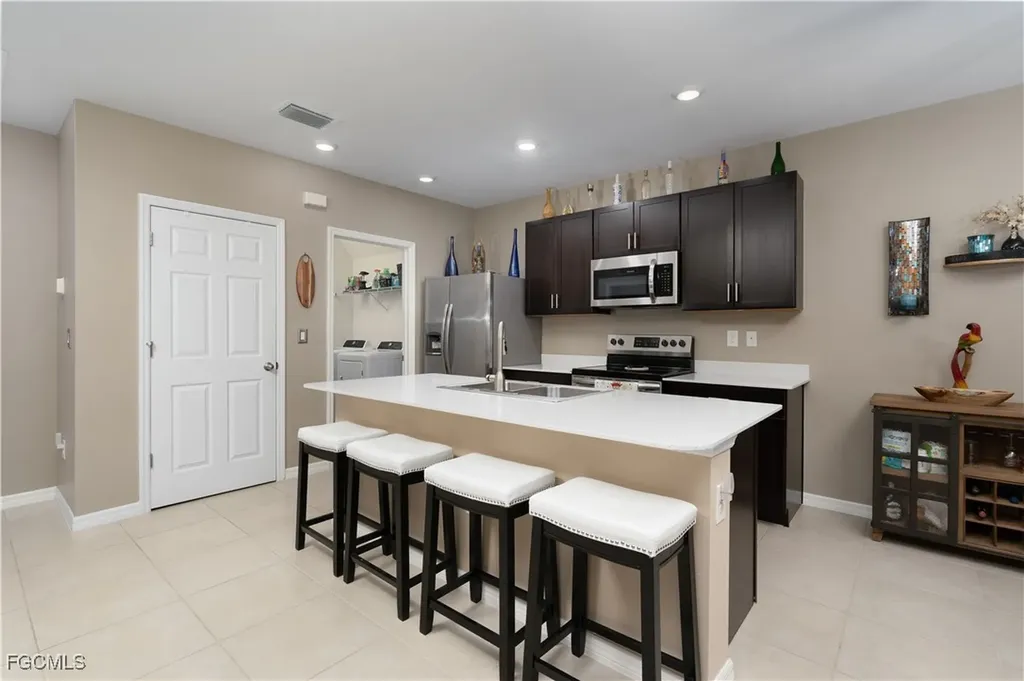 2085 Pigeon Plum Way North Fort Myers FL 33917