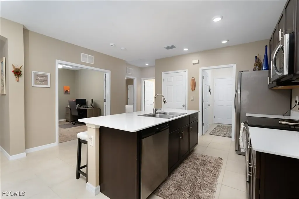 2085 Pigeon Plum Way North Fort Myers FL 33917