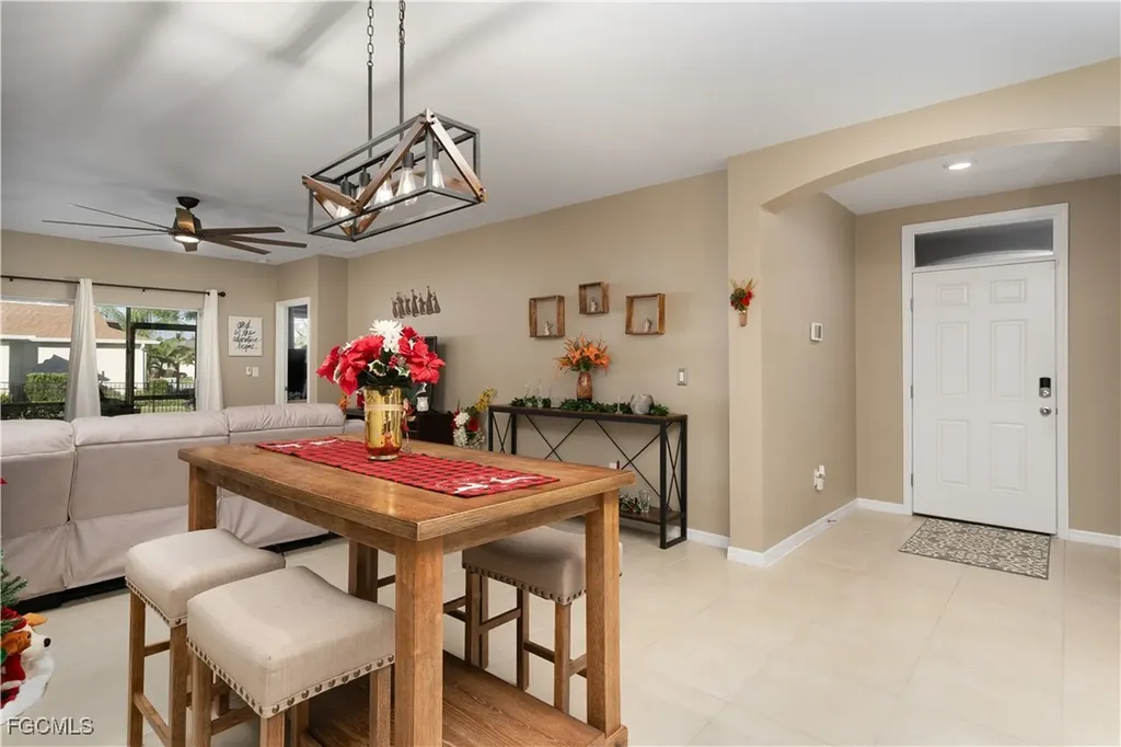 2085 Pigeon Plum Way North Fort Myers FL 33917