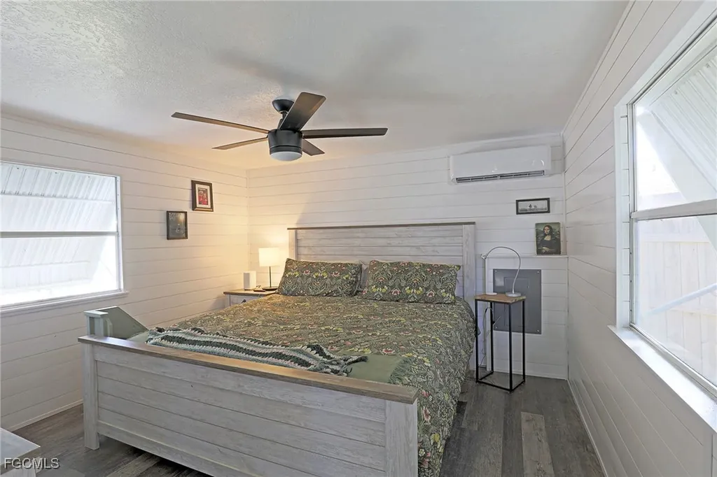 2012 S Olga Drive Fort Myers FL 33905